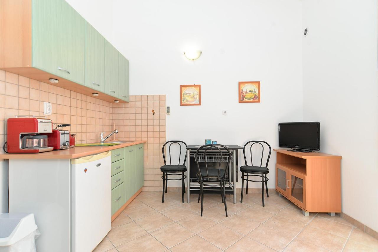Apartments Ariana 1989 Fažana Zewnętrze zdjęcie